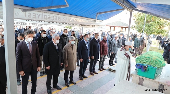 Hatay Büyükşehir Belediye Başkanı Savaş&#039;ın Annesi toprağa verildi