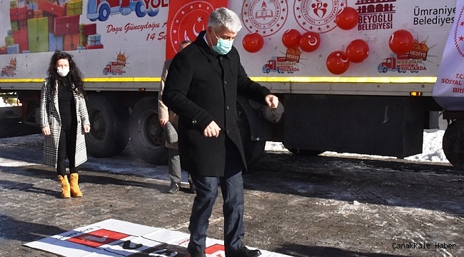 Hediye karavanı Bitlis&#039;teki çocuklarla buluştu