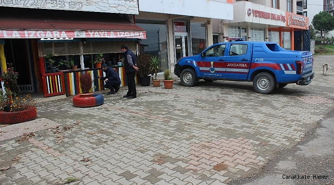 İki dükkan kimliği belirsiz kişiler tarafından kurşunlandı