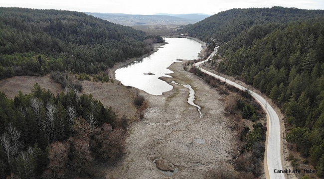 İlçenin içme suyunu besleyen göletlerde sular çekilmeye başladı