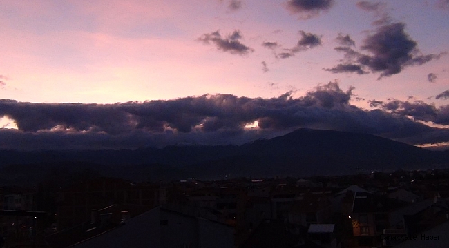 İnegöl&#039;de gökyüzünde mest eden görüntü