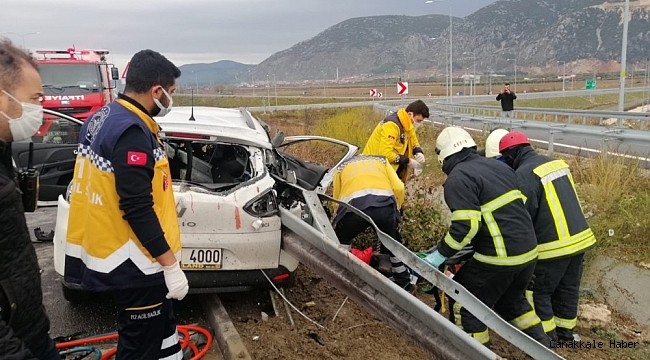 İzmir-İstanbul Otoyolu&#039;nda feci kaza: 3 ağır yaralı