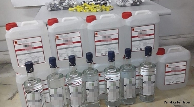 İzmir&#039;de 52 litre etil alkol ele geçirildi