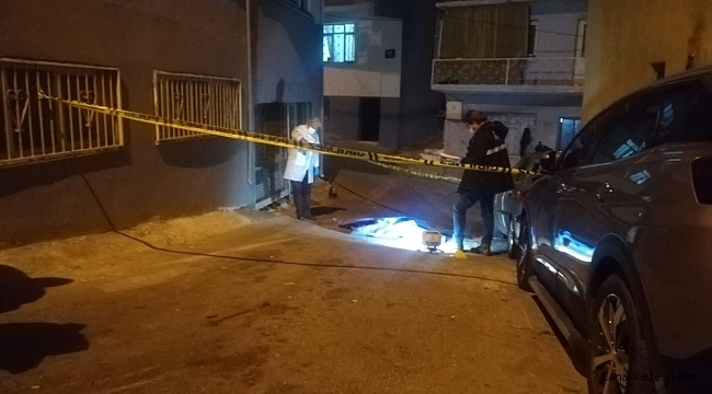 İzmir'de balkondan atladığı ileri sürülen kişi yaşamını yitirdi