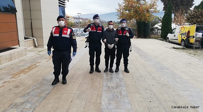 İzmir&#039;de KADES ile yardım isteyen kadının imdadına jandarma yetişti