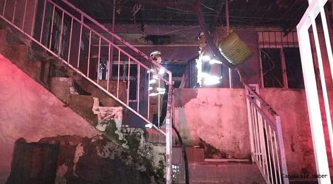 İzmir'de korkutan ev yangını