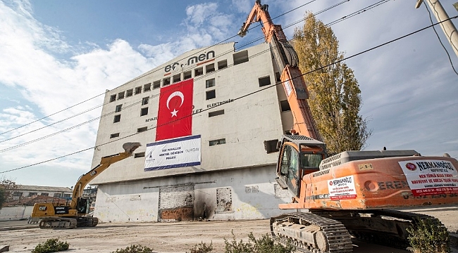 İzmir'in kalbinde kentsel dönüşüm için ilk yıkım
