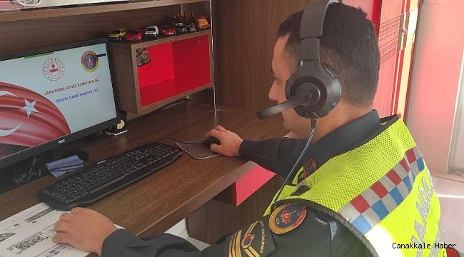 Jandarma EBA ile miniklere ulaşıyor