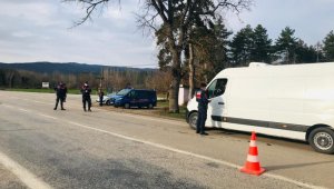 Jandarma ekiplerinden trafik denetimi