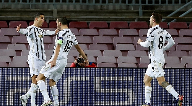 Juventus deplasmanda Barcelona'yı 3-0 mağlup etti
