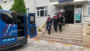 Kablo hırsızlığı yapan 2 şüpheliyi jandarma yakaladı