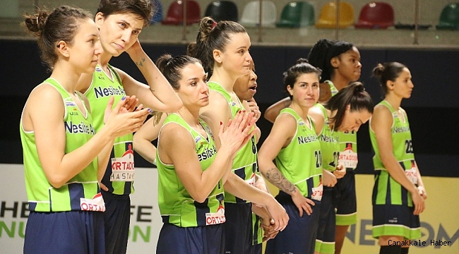 Kadınlar Basketbol Süper Ligi: İzmit Belediyespor: 70 - Nesibe Aydın: 75