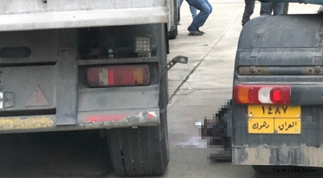 Kamyonun dorsesini takarken başka bir kamyonun altında kalarak can verdi