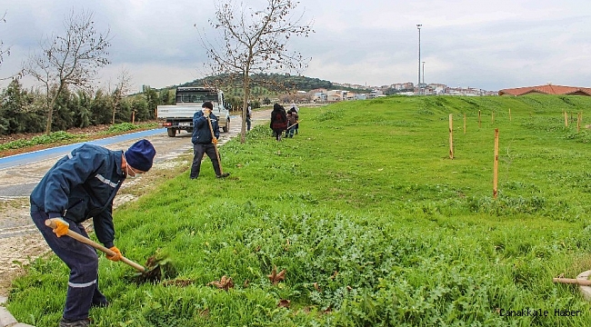 Karacabey&#039;de binlerce fidan toprakla buluşuyor