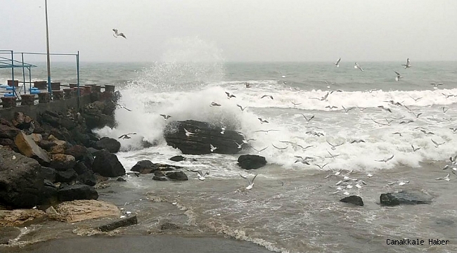 Karadeniz&#039;de fırtına etkili oluyor