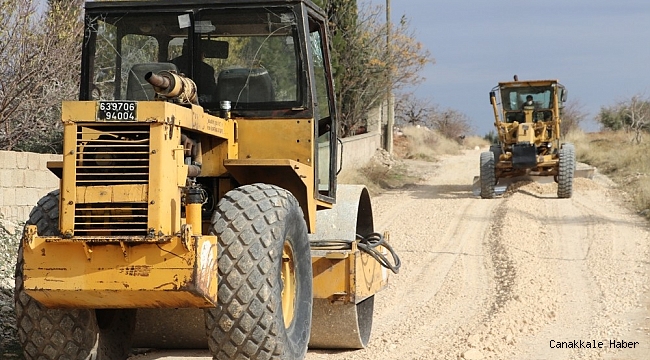 Karaköprü kırsalında yol çalışması