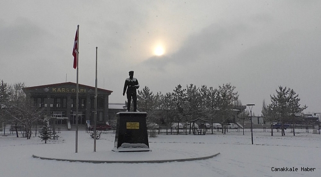 Kars&#039;ta kar yağışı etkili oluyor