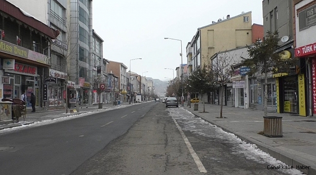 Karslılar evlerinde kaldı