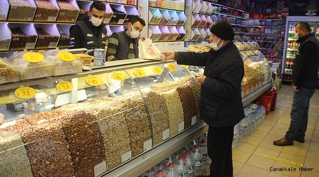 Kayserililer yılbaşında kuruyemişi zamsız yiyecek