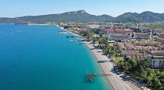 Kemer&#039;e 4 adet Mavi Bayraklı halk plajı geliyor