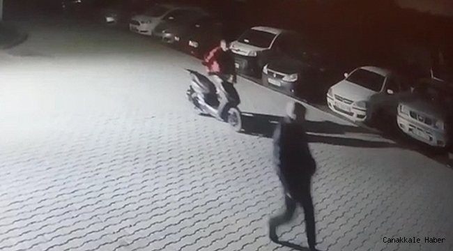 Kısıtlamada motosiklet çalan hırsızlar kamerada