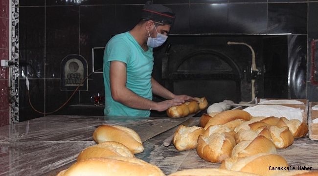 Kısıtlamadan muaf olan iş yerleri vatandaşlara hizmet vermeye devam veriyor