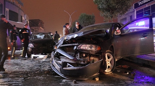 Kısıtlamaya dakikalar kala meydana gelen kaza vatandaşı sokağa döktü