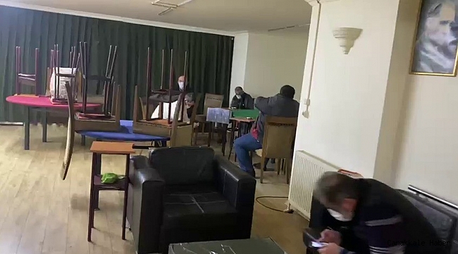 Kısıtlamaya uymadılar, dernek lokalinde alkol alıp kumar oynadılar