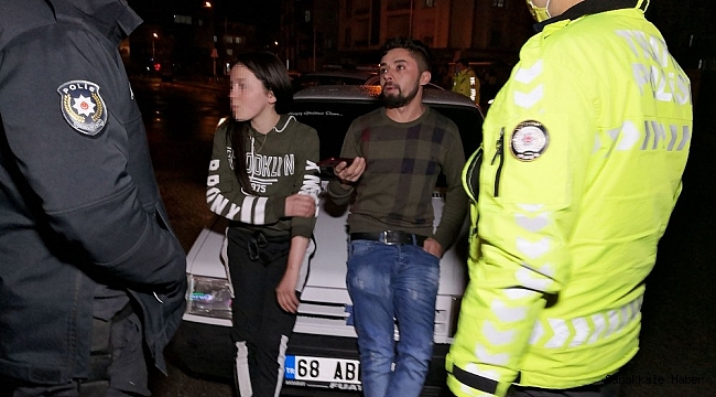Kısıtlamaya uymayan maskesiz alkollü sürücü basına saldırdı, polisi iterek tehdit etti