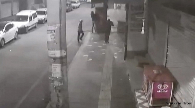 Kısıtlamayı fırsat bilen hırsızların meşrubat dolabındaki içecekleri çaldığı an kamerada