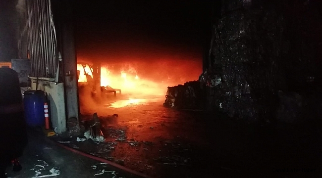 Kocaeli&#039;de fabrika yangını