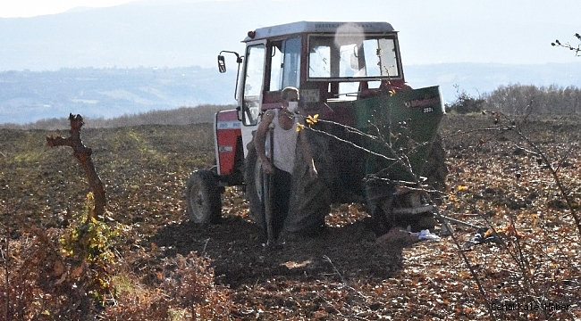 Kolunu tarım makinesine kaptıran yaşlı adam ağır yaralandı