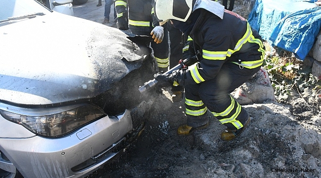 Kömür közü üzerine park edilen araç yandı
