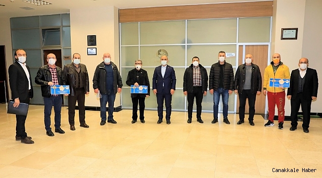 Körfez&#039;de amatör kulüplere 8&#039;er bin liralık yardım yapıldı