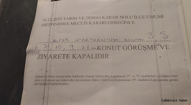 Korona virüs görülen apartmana bu not asıldı