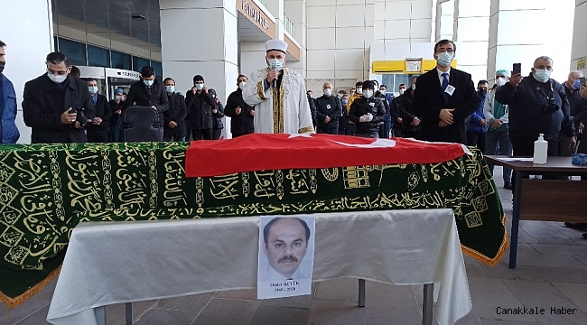 Koronadan ölen hastane personeli için tören