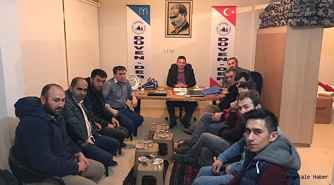 Köy derneği ihtiyaç sahibi ailelere erzak yardımı yaptı