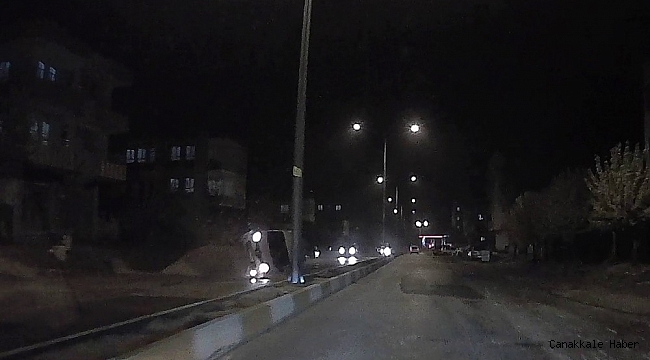 Kum yığınına çarpıp uçan araç güvenlik kamerasında