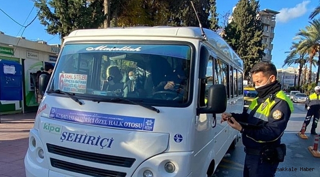 Kuşadası&#039;nda polis ve jandarmadan yılbaşı denetimi
