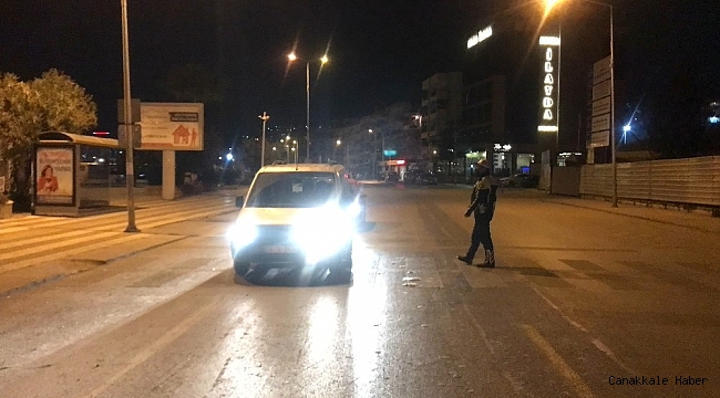 Kuşadası&#039;nda sokağa çıkma kısıtlaması denetlendi