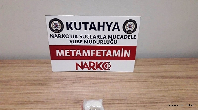 Kütahya&#039;da uyuşturucu ile yakalanan 3 kişi gözaltına alındı
