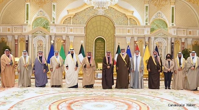 Kuveyt&#039;te yeni hükümet yemin etti