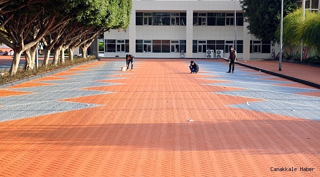 Macit Özcan Spor Kompleksi renkli asfaltla yenilendi