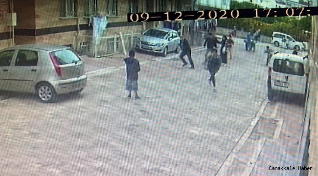 Mahallede top oynayan çocuklara sinirlenen adam dehşet saçtı