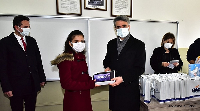 Malatya&#039;da tablet dağıtımına başlandı