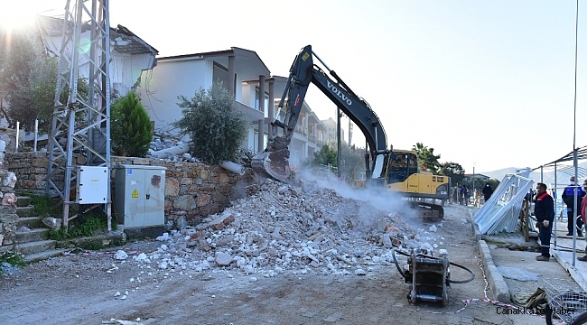 Marmaris&#039;te yıkımlar devam ediyor