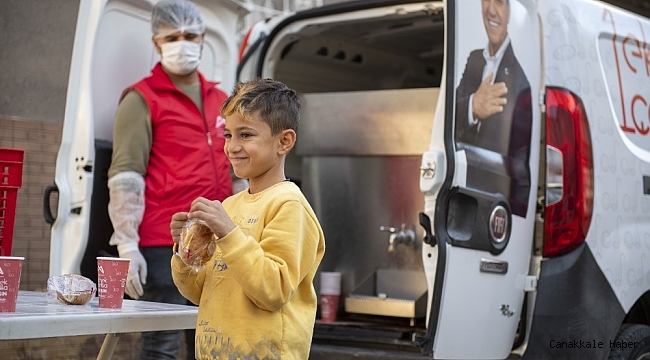 Mersin&#039;deki Roman vatandaşlara &#039;1 ekmek 1 çorba&#039; hizmeti