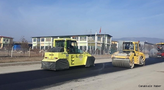 Merzifon OSB'de yatırımcının yolu asfaltlanıyor