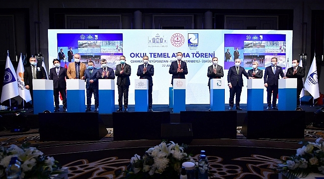 Milli Eğitim Bakanı Ziya Selçuk İstanbul&#039;da 6 okulun temel atma töreni programına katıldı