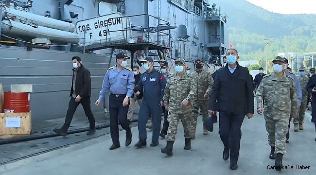 Milli Savunma Bakanı Akar ve TSK komuta kademesi Aksaz&#039;da